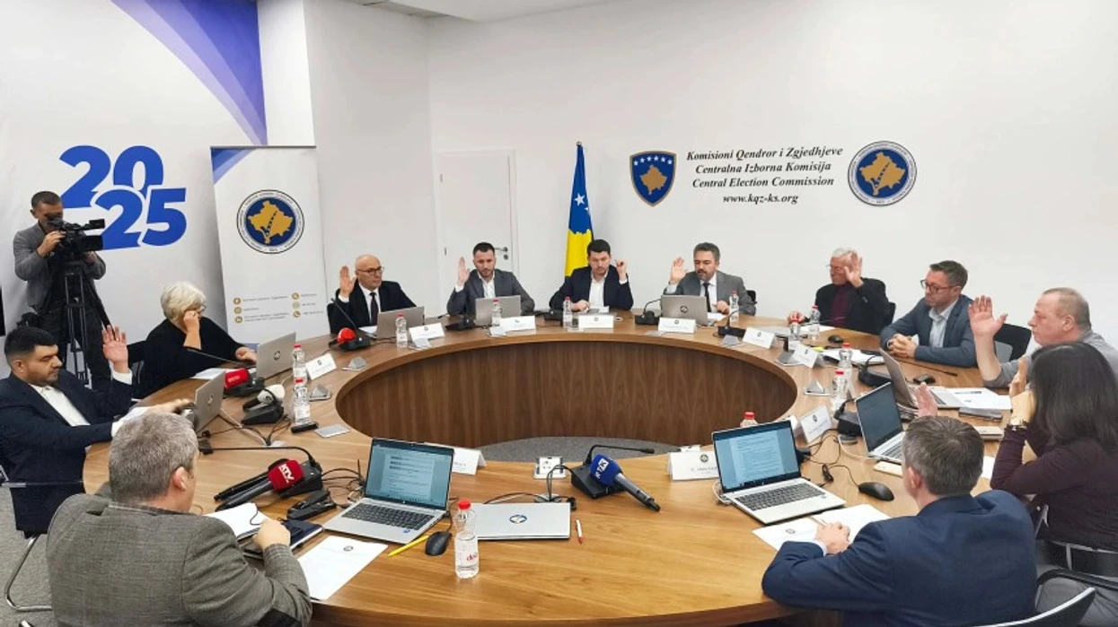 Reagime të ashpra ndërkombëtare dhe vendore pas moscertifikimit të kandidatëve të Listës Serbe nga KQZ