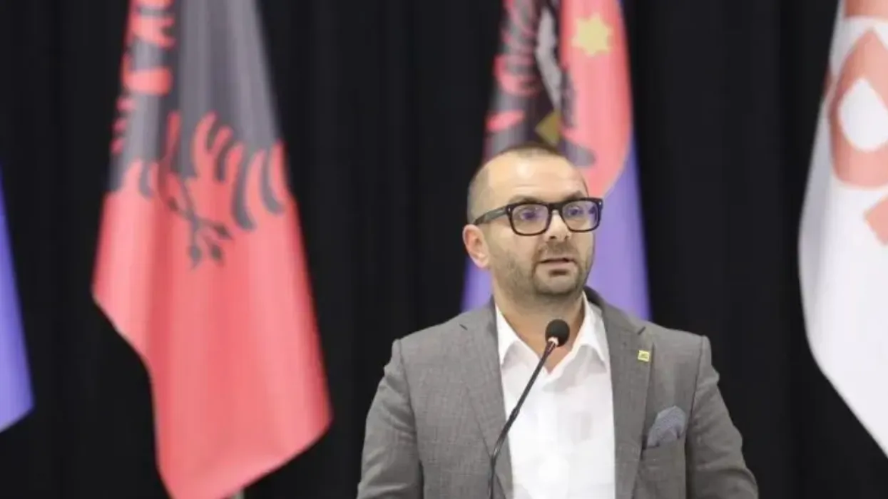 Ish-kandidati i LDK-së për kryetar të Gjilanit, Arbër Ismajli kandidon për deputet