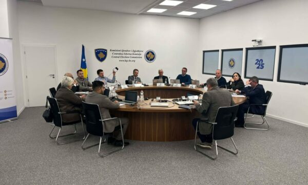 KQZ akrediton 283 vëzhgues të 3 OJQ-ve, 2 ambasadave dhe 11 mediave