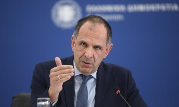 Ministri i jashtëm grek pritet të vizitojë Kosovën
