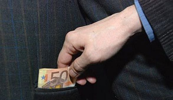 Pse kalueshmëria e aktakuzave te rastet e korrupsionit është shumë e ulët?