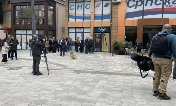 Lista Serbe fton konferencë për media pas moscertifikimit nga KQZ