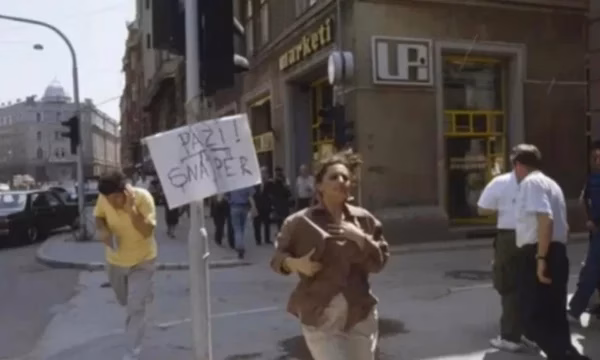 Akuza të reja ndaj Vuçiqit – Margetiq publikon pamje nga rrethimi i Sarajevës