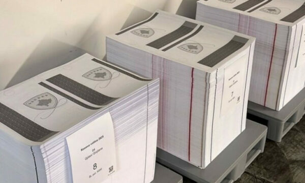 Elezi: Përfundon numërimi i votave për subjektet politike, mbi 84% pjesëmarrje në votimin jashtë Kosovës