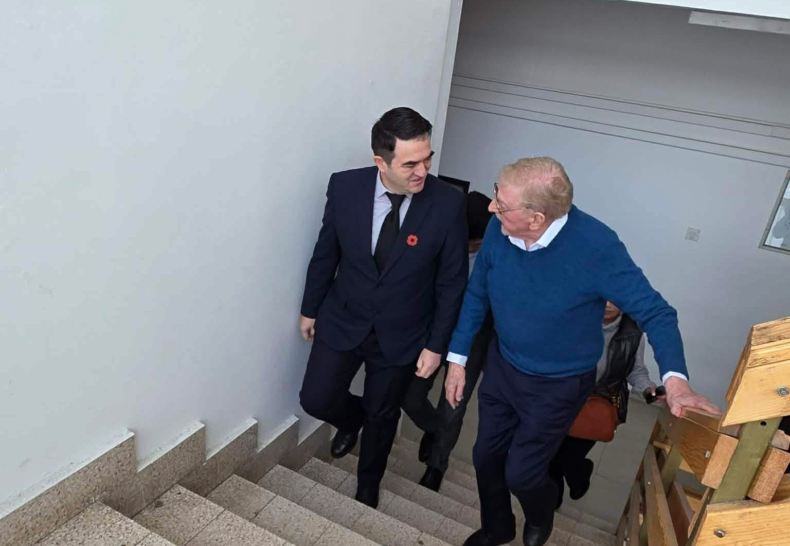 Kuvendi i Shtimes shpall Ambasadorin William Walker “Qytetar i Përjetshëm i Shtimes”