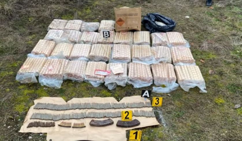 140 kg eksplozivë të gjetur në veri, Baliqi: Janë prodhuar në Serbi më 2014