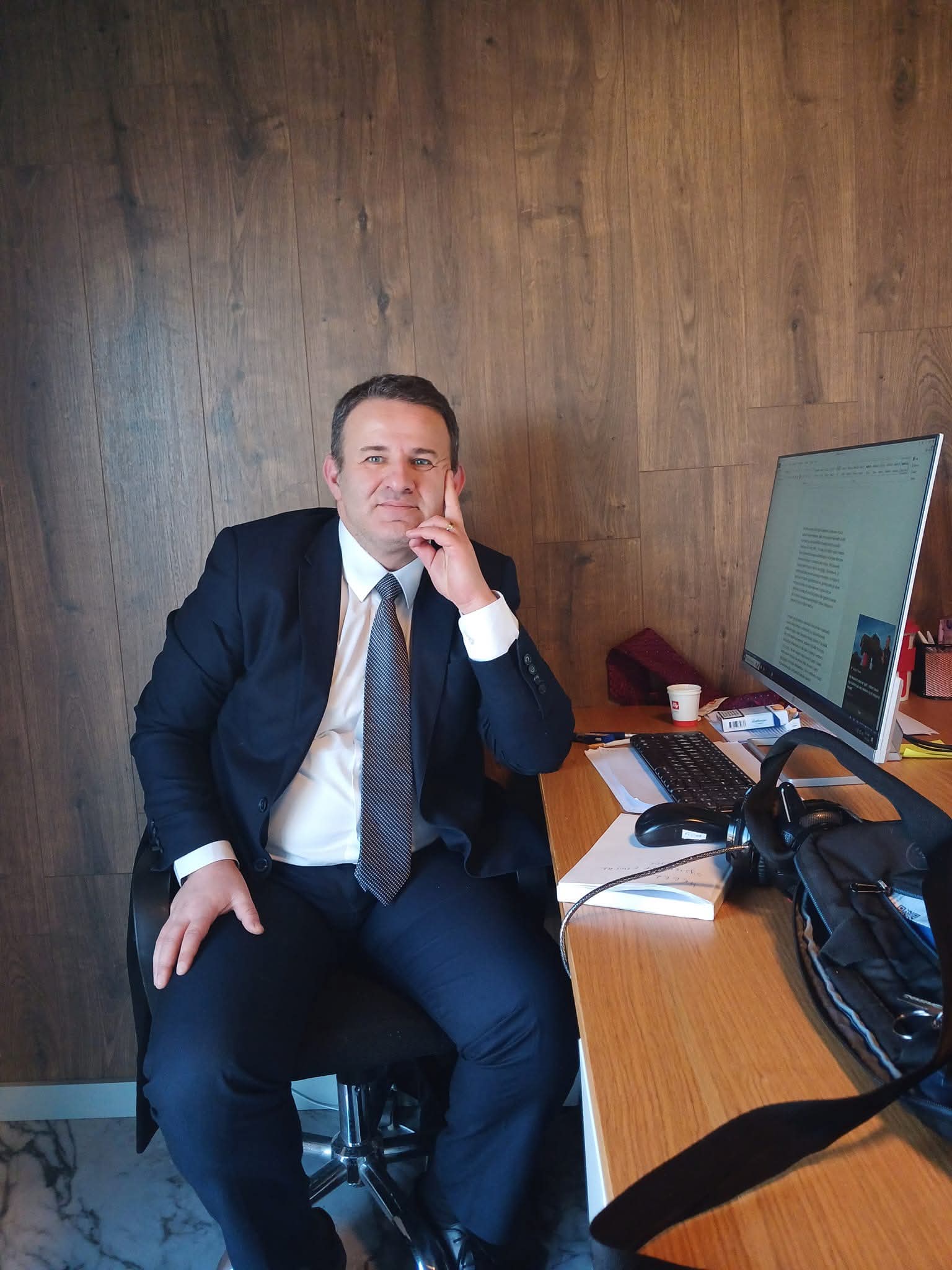 “Paralajmërimi i Hegelit” për gjendjen fatkeqe te opozitës në Kosovë 