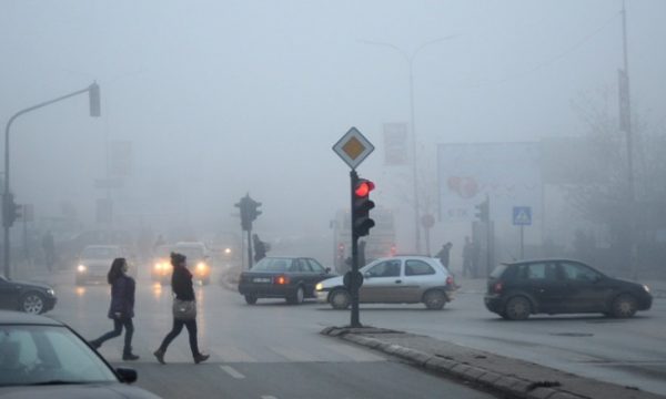 Thirrje institucionale dhe qytetare për ajër më të pastër, të shtunën ajri ishte i tmerrshëm