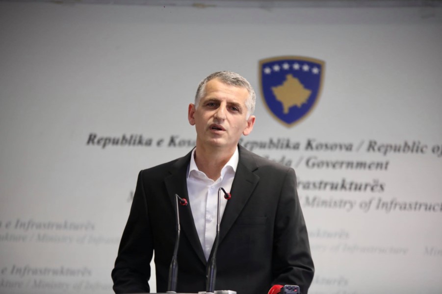 Durmishi: Ekipet e mirëmbajtjes janë në terren, po ndërhyjnë kudo që është e mundur për të përmirësuar kushtet e qarkullimit
