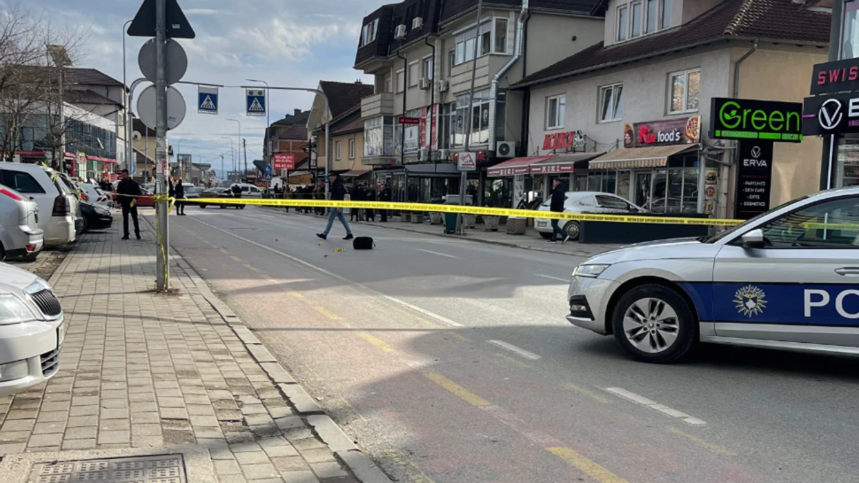 Gjuajtje me armë zjarri në rrugën “Zahir Pajaziti” në Podujevë, policia arreston të dyshuarin