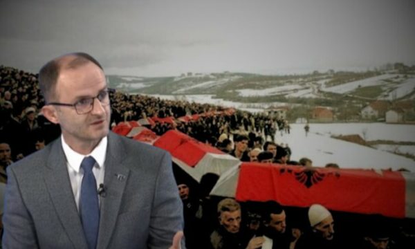 “Ka qenë e vështirë… por nuk duhet të ndalemi”, prokurori Morina për aktakuzën për Reçakun