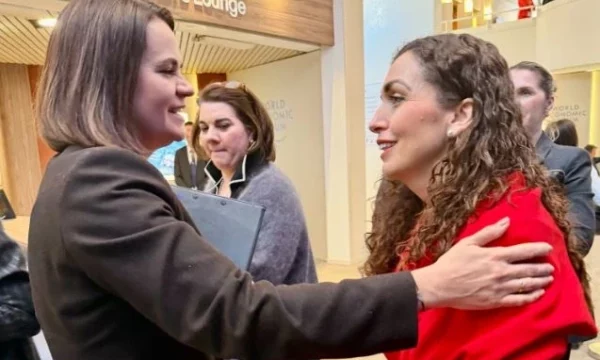 Opozitarja bjelloruse merr shembullin e Kosovës për liri e prosperitet