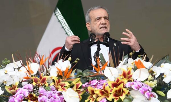 Media shtetërore iraniane thotë se presidenti i Iranit është gjallë dhe i sigurt