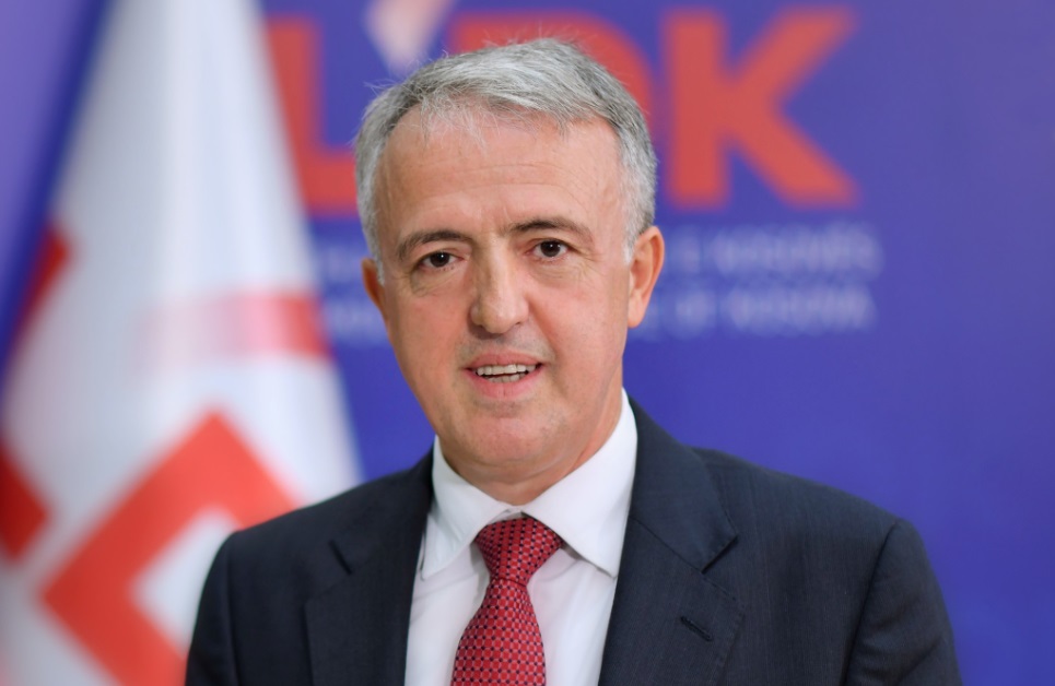 Hamiti: Në Kosovë dhe në Shqipëri, shqiptarët i vuajnë ende pasojat e komunizmit