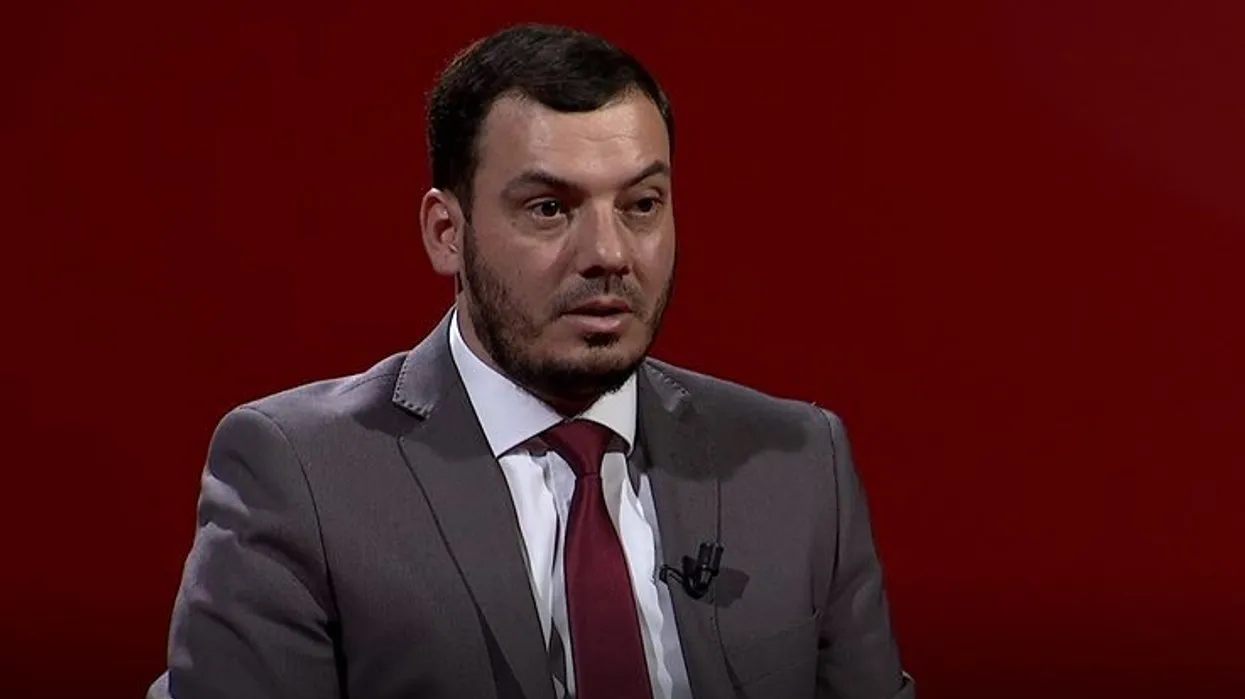 Behar Mjekiqi: Hoxhallarët nuk i kanë biletat as për parajsë e as për ferr