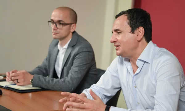 Kurti riemëron Kreshnik Ahmetin zëvendësministër të Punëve të Jashtme dhe Diasporës