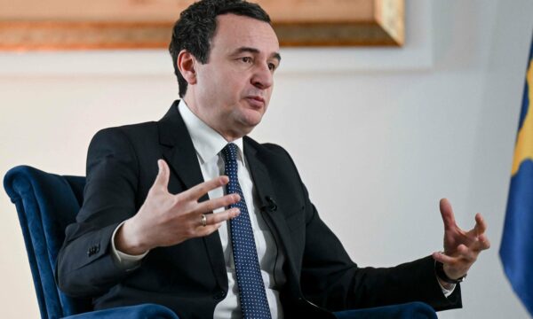 Kurti paralajmëron se sot do të nisin bisedimet për “Presidentin apo Presidenten”