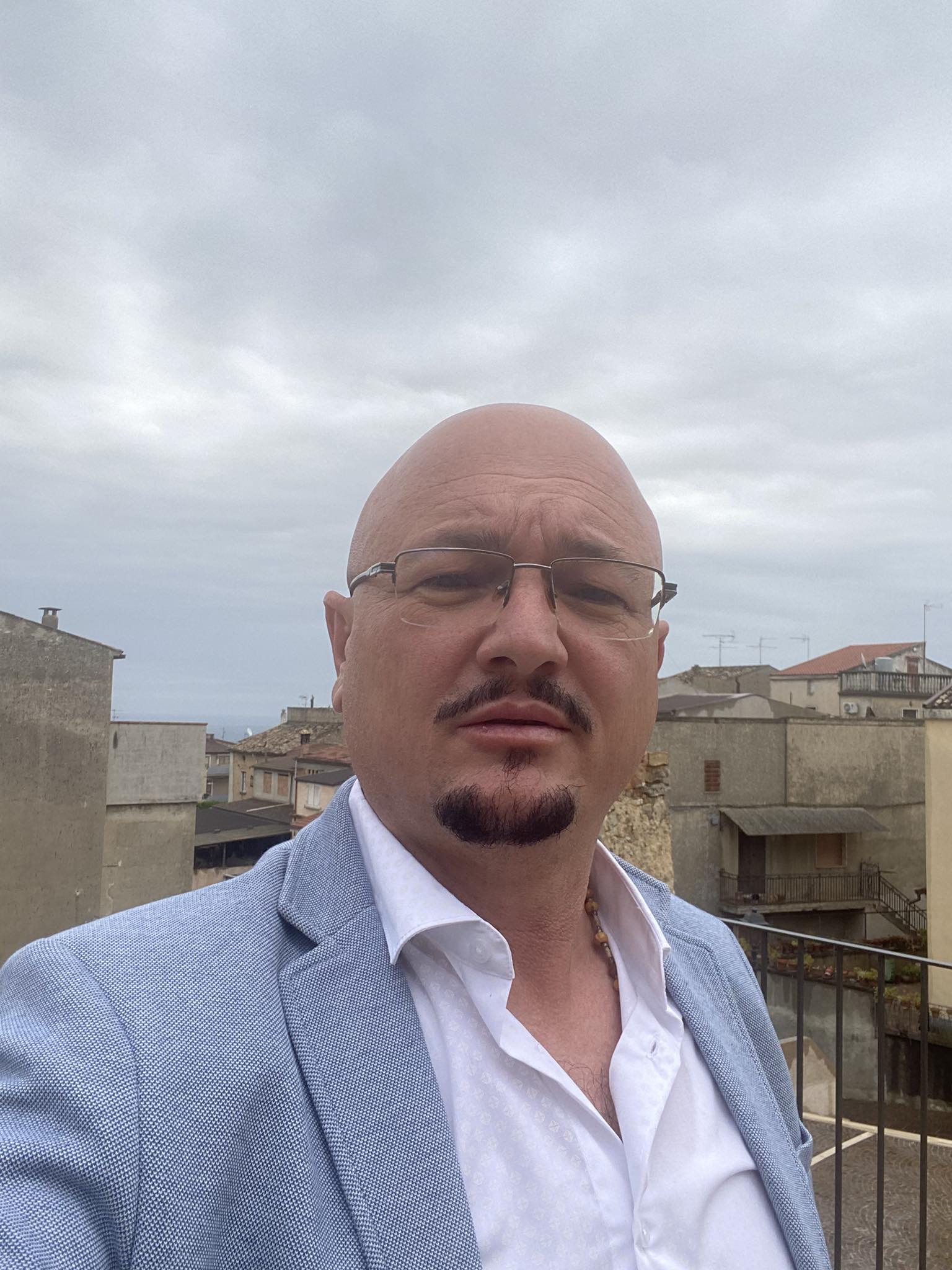 Basri Beka: “Gardiani provohet kur s’ka interes partiak”