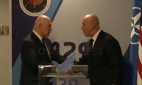 Ardian Gjini shpall kandidaturën për kryetar të AAK-së