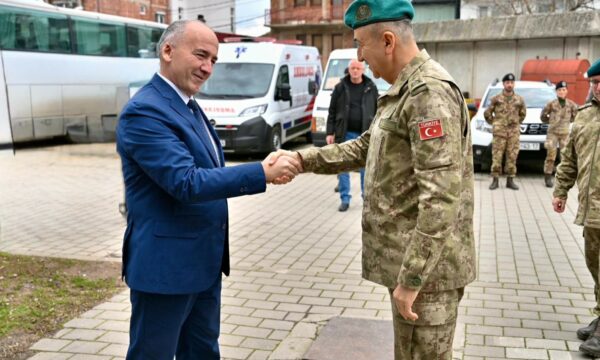 Muhaxheri pret në takim Ulutas, KFOR jep detaje: Takimi u fokusua në thellimin e marrëdhënieve institucionale