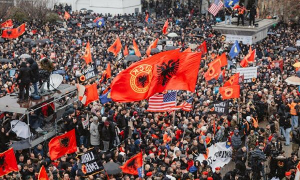 Pas protestës së 17 shkurtit, veteranët thonë se s’do të rrinë duarkryq për gjyqin në Hagë, paralajmërojnë veprime tjera