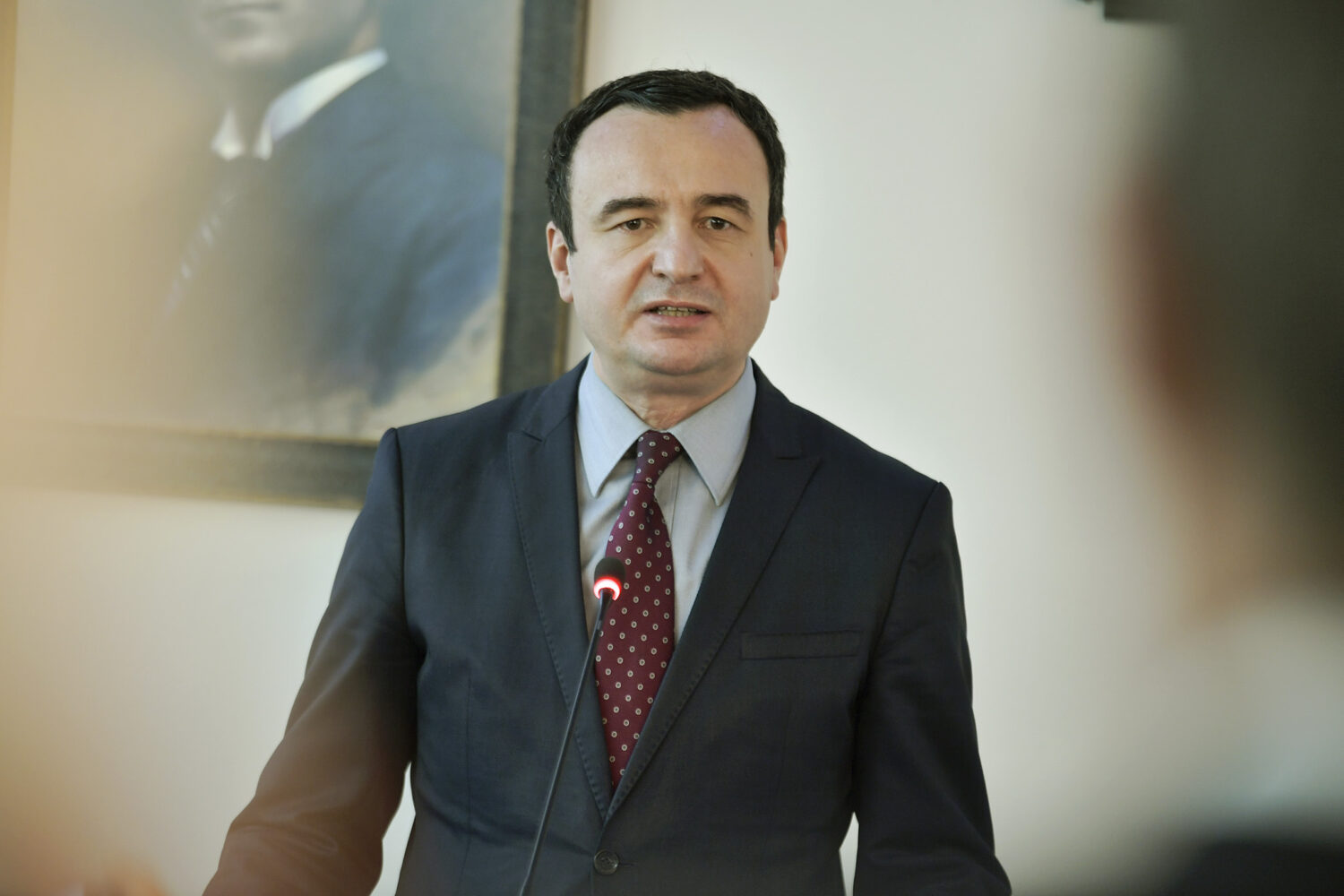 Marrëveshja e Ohrit, Kurti: Duhet të na dorëohet Radojçiqi, të nënshkruhet marrëveshja dhe të tërhiqet letra e Brnabiqit