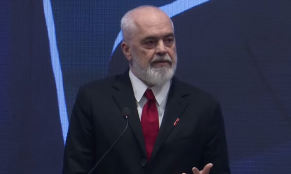 Rama: Duan t’i varrosin të gjallë ish-krerët e UÇK-së, duhet të bëjmë diçka të dy shtetet, kjo është një katastrofë