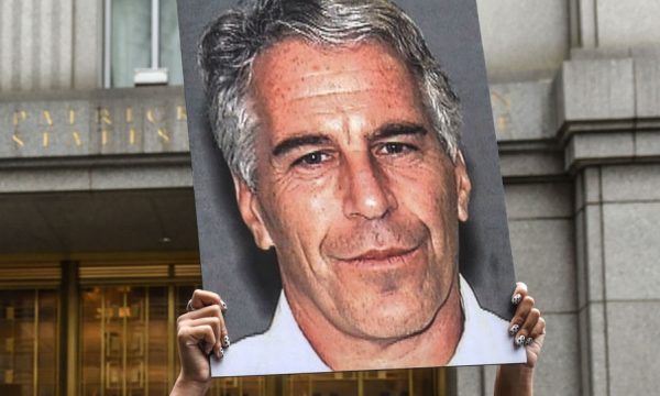 Epstein tentoi të blinte pallat luksoz në Marok një ditë para arrestimit në 2019