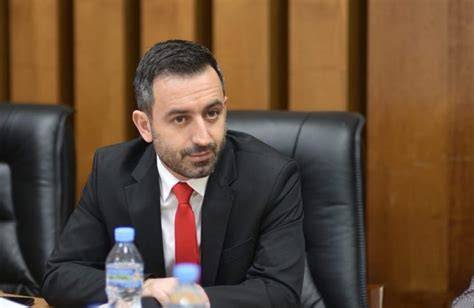 Dimal Basha e nis punën si ministër i Infrastrukturës duke i ikur përgjegjësisë