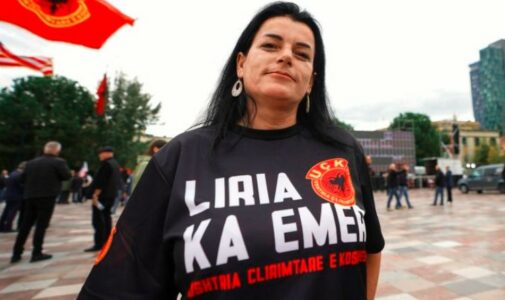 Vasfije Krasniqi mbështet Marshin “Drejtësi, jo politikë”, do të jetë njëra nga folëset më 17 shkurt