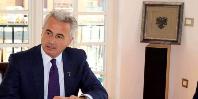 Avokati Koci: Opozitë o qyqana, mos u tutni, mos e pranoni shantazhin me zgjedhje të reja