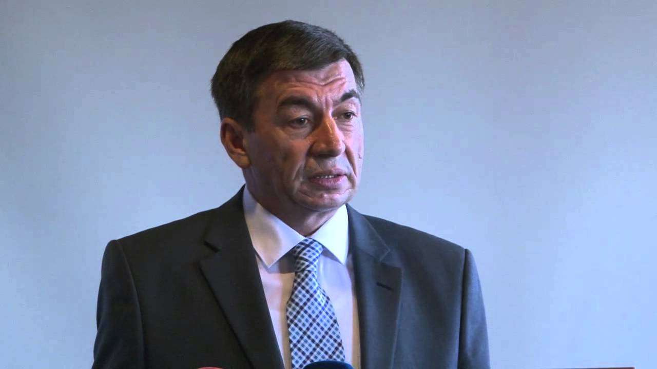 Arsim Bajrami e propozon vetën për President