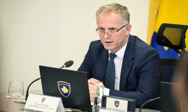 Bislimi jashtë qeverisë së re, i shpreh mirënjohje Kurtit dhe numëron ato që i konsideron të arritura sa ishte në detyrë