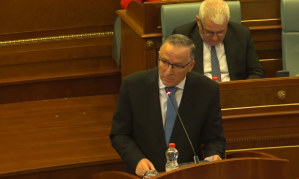 Hamza: Zotimet e Kurtit s’reflektohen në buxhet, e përmendi Unazën e Prishtinës, e buxheti i kryeqytetit s’u përfshi