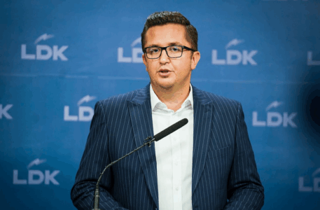 Mustafa: Nuk lejuam që Prishtina të lihet në harresë nga bllokadat e Qeverisë