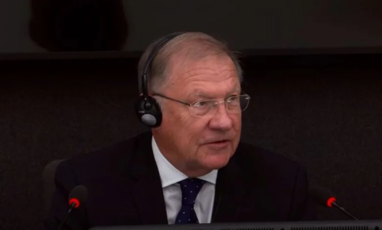 Dëshmitari i Thaçit, Duncan, “godet” prokurorinë në Hagë: Pres me padurim…