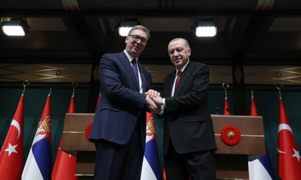 Erdogan pas takimit me Vuçiqin: Mbi 1500 kompani turke në Serbi, vëllimi i investimeve 300 milionë, shkëmbimi tregtar 3.5 miliardë euro