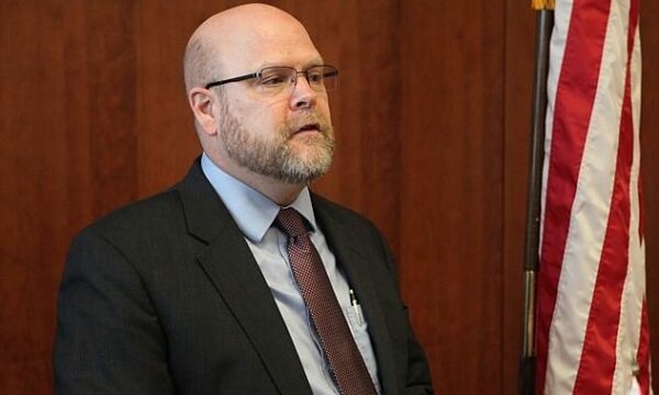 Hovenier: Kosova humbi disa mundësi për 1 vit, anëtarësimi në KiE e rruga drejt BE-së varen nga partnerët, ata duhet të shohin përpjekje