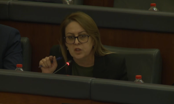 Hykmete Bajrami: Duam debat për Buxhetin, duam që kryeministri Albin Kurti të jetë këtu