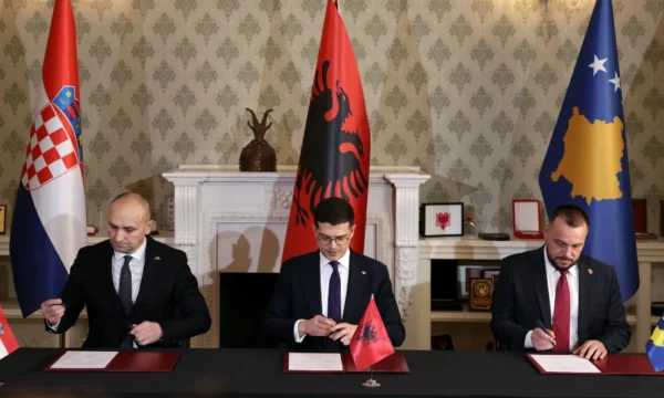 Vuçiq sheh kërcënim nga Kroaci-Shqipëri-Kosovë, analistët: Narrativë për të frikësuar opinionin