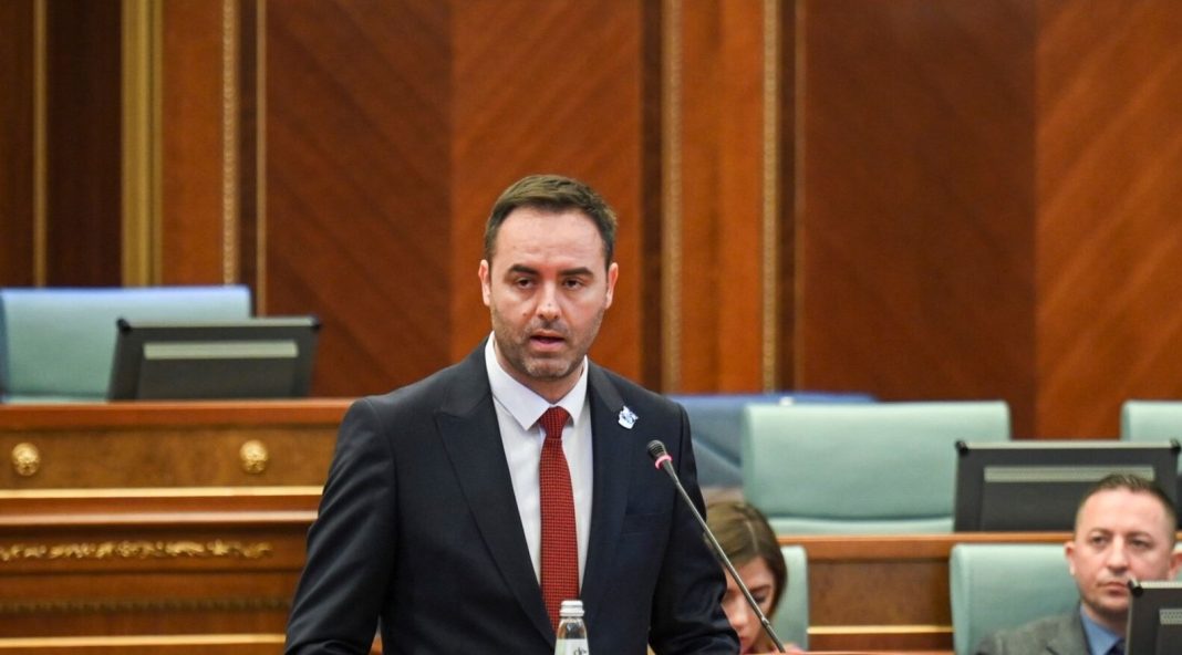 Konjufca pyetet për veten dhe Osmanin: Kësaj radhe s’duam ta mbështesim opozitën për muri me një emër të përveçëm për president