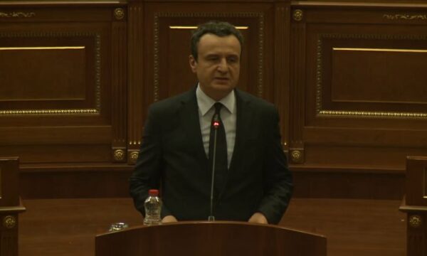 Kurti i përmend seancat në Hagë në fillim të fjalës së tij