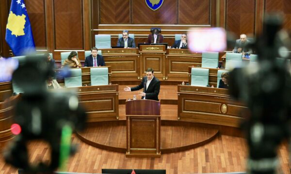 Abdixhiku për buxhetin: S’e kishte as vetë Qeverinë, katër ministri s’u përfshinë fare