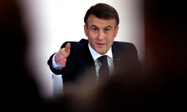 Macron distancon Francën nga dosja Epstein: Është një çështje që i përket SHBA