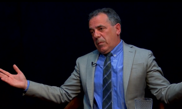 Halil Matoshi: Ndryshimi i orarit të mësimit nga Komuna e Prishtinës për shkak të Ramazanit është shkelje e Kushtetutës