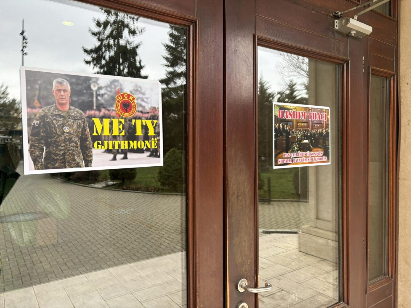 “Gjykata e Hagës Kriminale”, ish-ushtari i UÇK-së me aktivitet simbolik te Kuvendi