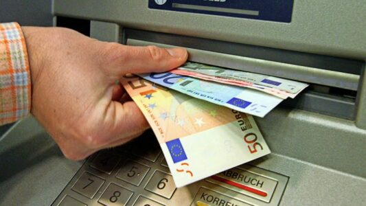 Rafuna kritikon Qeverinë për rritjen e pagës minimale: Vendim pa konsultim dhe pa analiza