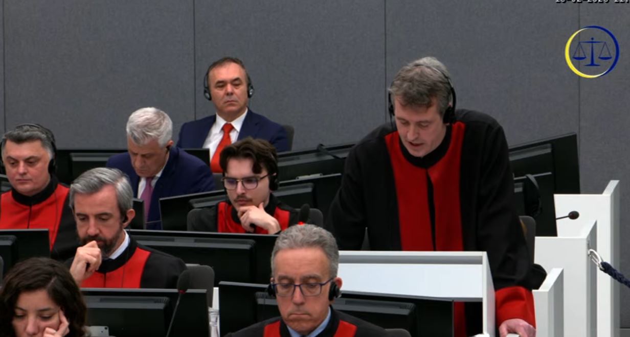 Mbrojtja ‘godet’ Prokurorinë: E paaftë që ta bëjë dallimin mes pretendimeve dhe provave – shqetësuese