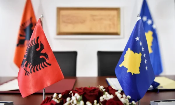 Kryediplomatja e Shqipërisë sot në Kosovë – Konjufca e takon në 10:00, Osmani në 11:30, Kurti në mesditë