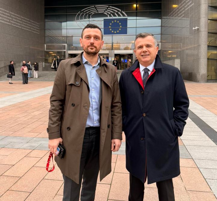 Taulant Balla bën thirrje për firmosjen e peticionit kombëtar për ish-krerët e UÇK-së